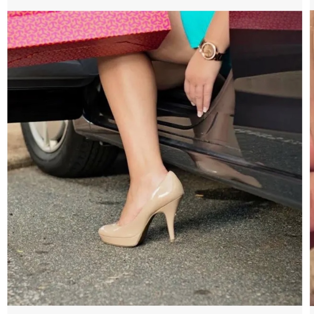 Unlisted by Kenneth Cole nude pumps size 7